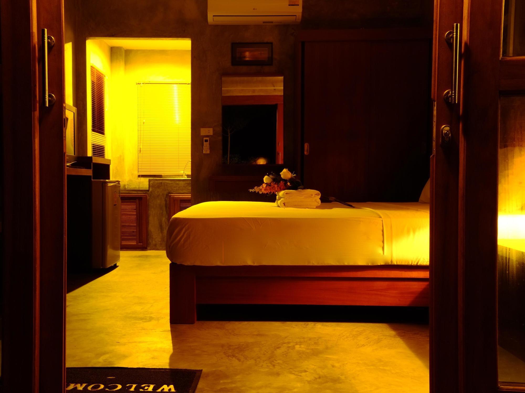 Phangan Palm Beach Resort & Restaurant Ko Pha Ngan Ngoại thất bức ảnh